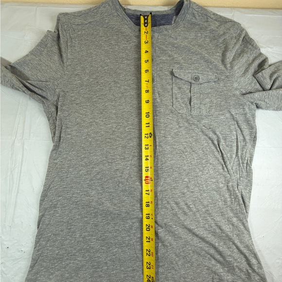 Banana Republic Gray Long Sleeve Henley Shirt - Picture 4 of 7